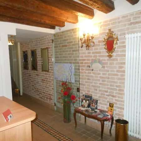 Guest house Ca Del Dose 4*