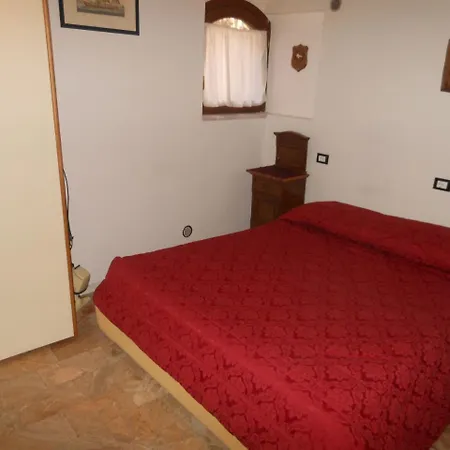 Guest house Ca Del Dose 4*